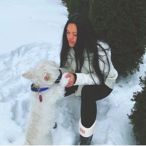 Meet your Posher, Jazzy